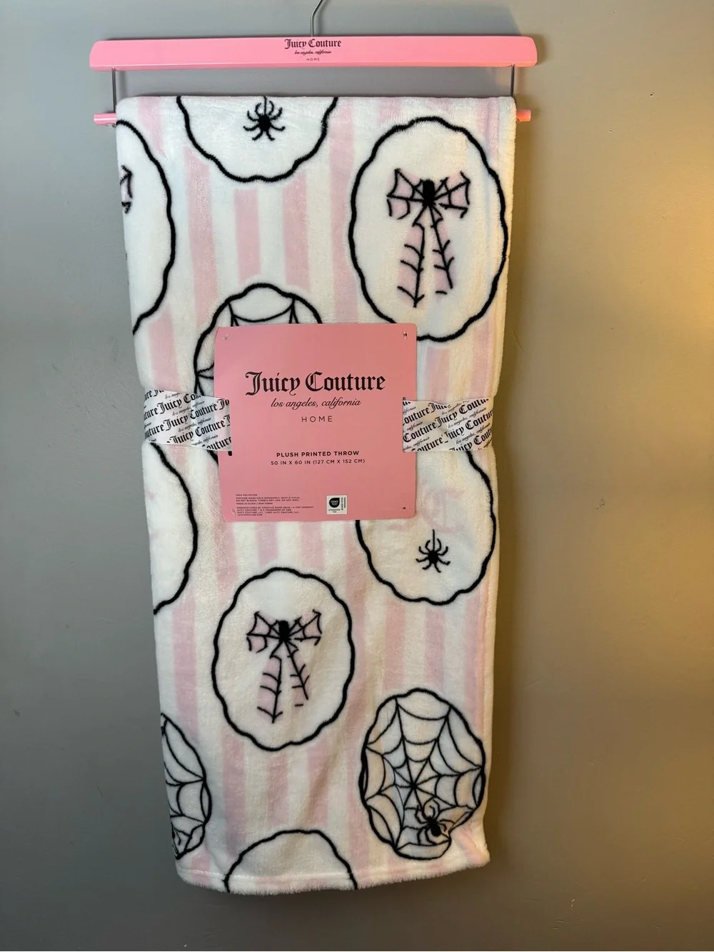 Juicy Couture HALLOWEEN PLUSH THROW BLANKET 50